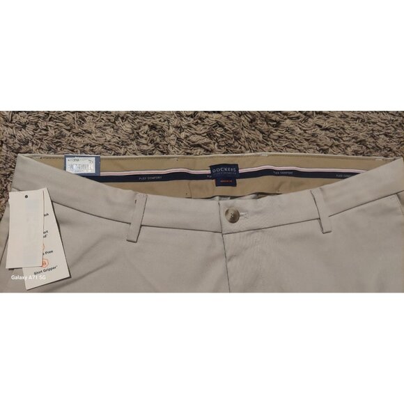 DOCKERS Men's Signature Khaki Lux Cotton Stretch Athletic Fit Pants Beige 36X34 - Picture 6 of 12